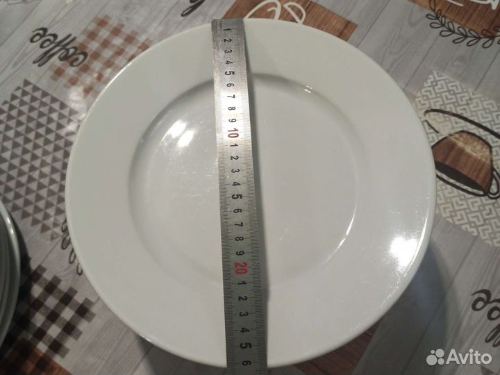 Тарелка фирма Lubiana Poland диаметр 26см орегинал