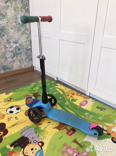 Самокат y-scoo трехколесный
