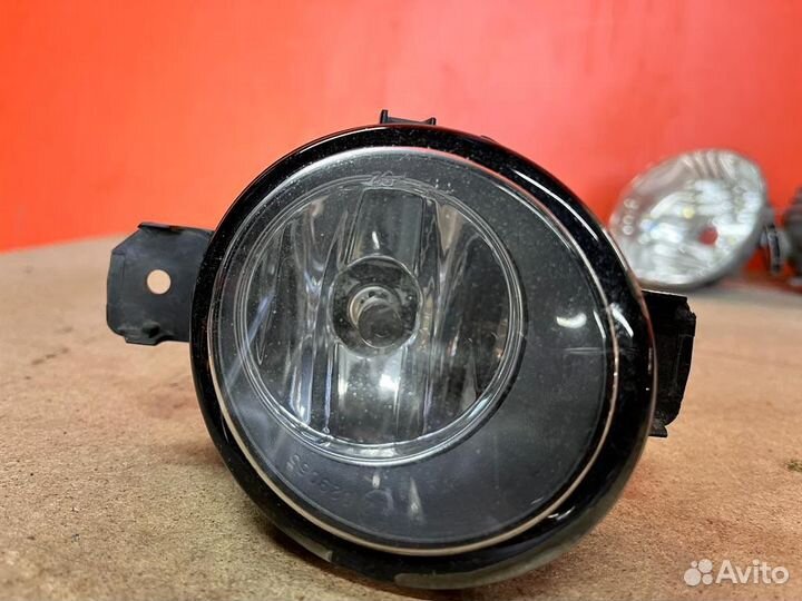 Фара противотуманная левая Nissan X-Trail NT30