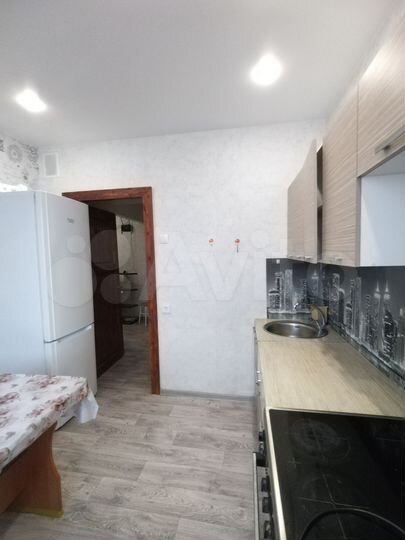 2-к. квартира, 53 м², 10/10 эт.
