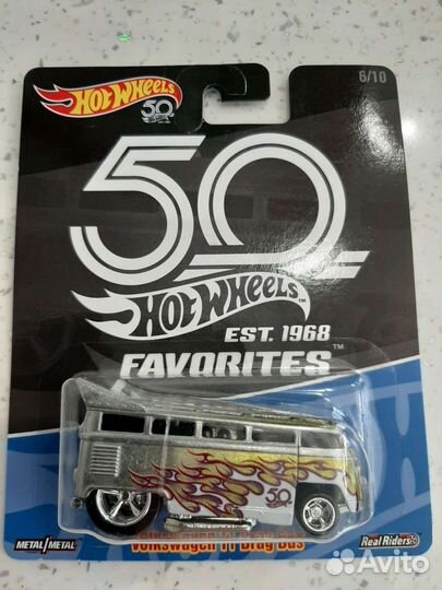 Hot Wheels Volkswagen T1 drag bus Favorites 1:64