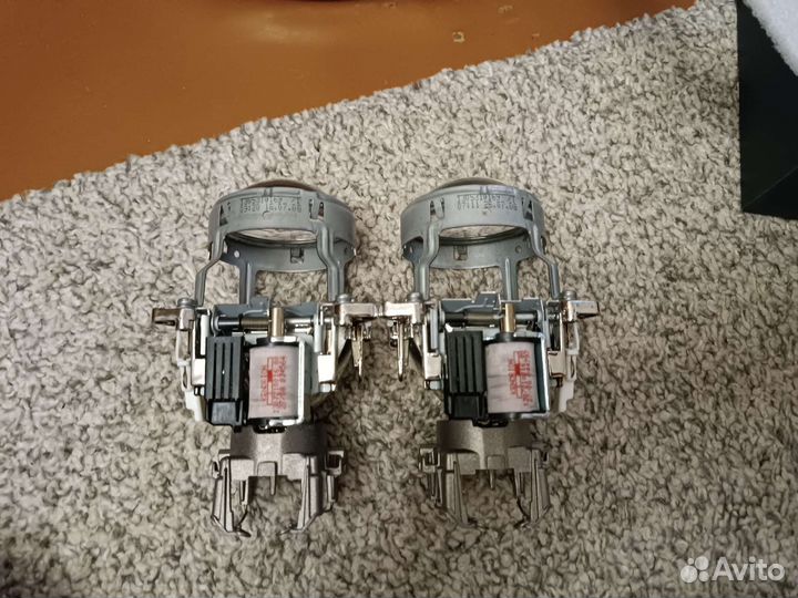 Линзы фар cl203 рестайлинг,w204 дорестайлинг