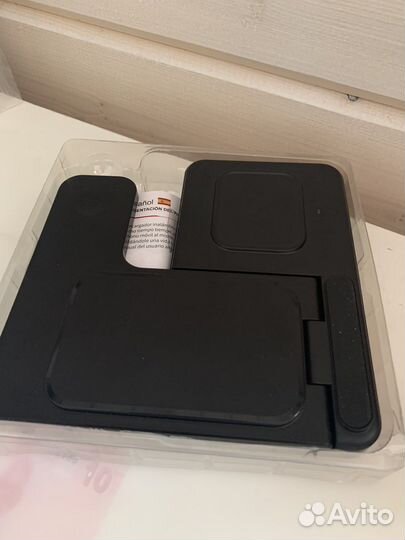 Беспроводная зарядка для iPhone 3в1