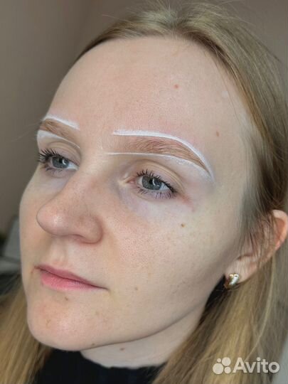 Брови/долговременная укладка/коррекция /окраш