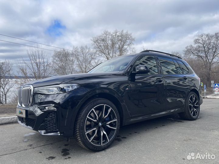 BMW X7 3 AT, 2022, 280 км