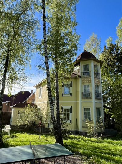 Дом 300 м² на участке 80 сот.