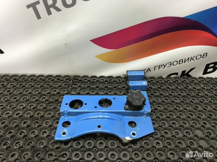 Кронштейн перекидок Scania 4-series