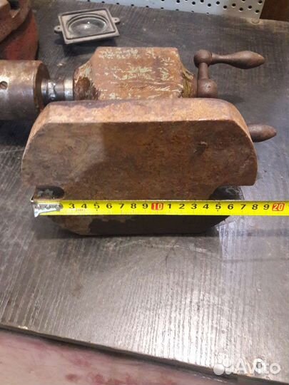 Задняя бабка токарного станка