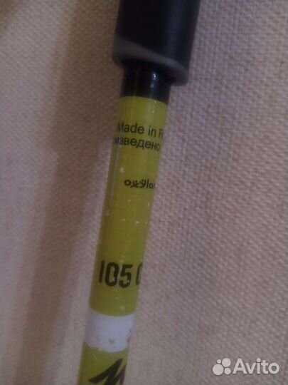 Лыжи с ботинками и палками