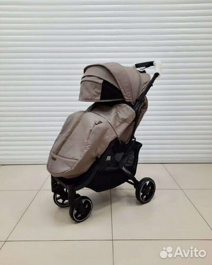 Прогулочная коляска babalo