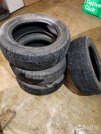 Hankook Winter I'Cept IZ W606 185/60 R14 82T