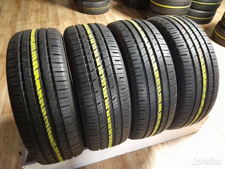 Roadstone N'Fera RU5 235/55 R20