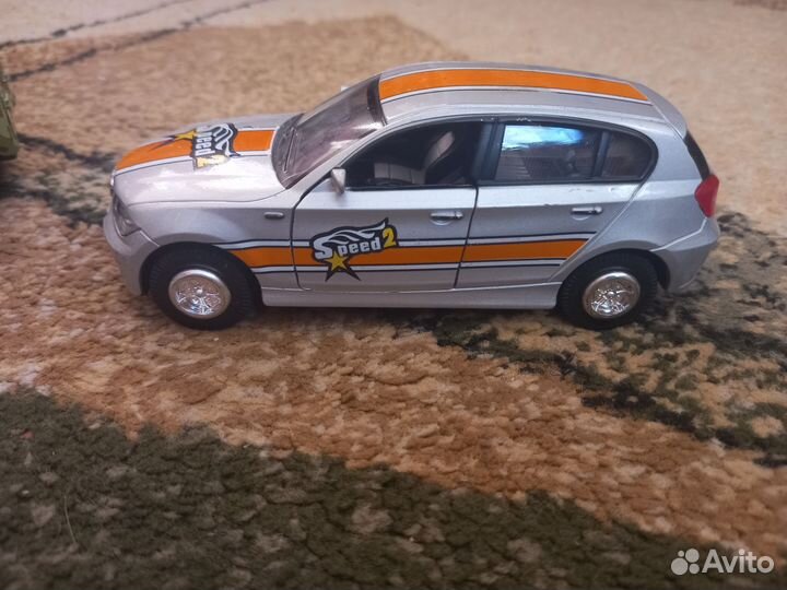 Машинки модельные