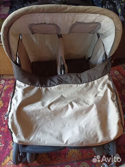 Коляска для двойни