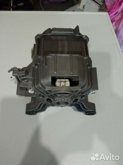 Двигататель стиральной машины Бош