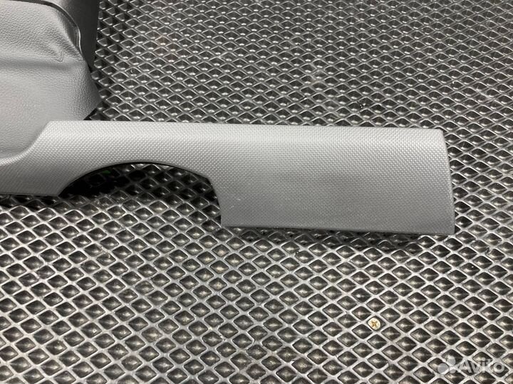 Пластик рулевой колонки Kia K5 3 2020 84782-L3000