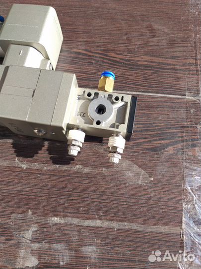 Пневмоклапан SMC 50-VF3-5T