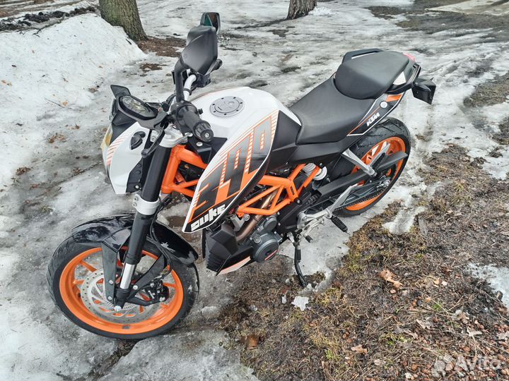 Мотоцикл KTM-390 DUK