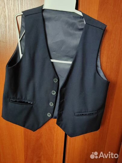 Школьная форма 128р, костюм, брюки+жилет