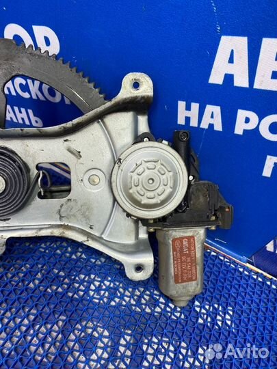Передний правый стеклоподъемник Chevrolet Aveo