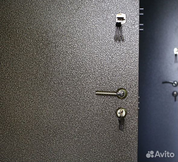 Дверь входная металлическая