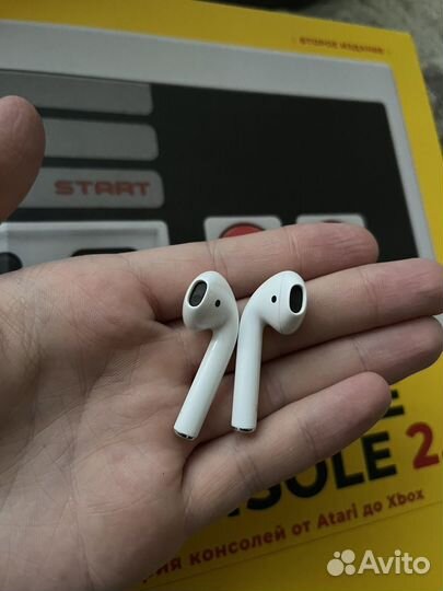 Apple AirPods 2