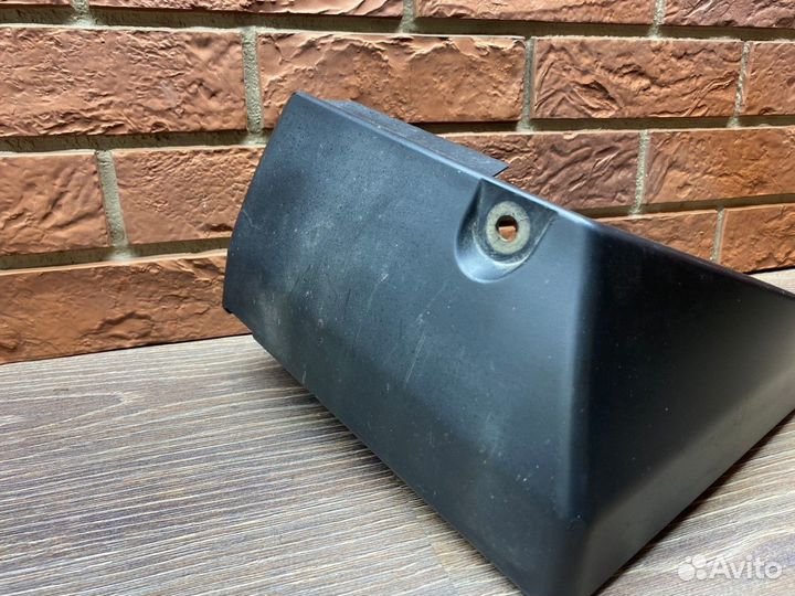 Брызговик зад правый Subaru Forester SJ S13 12-18