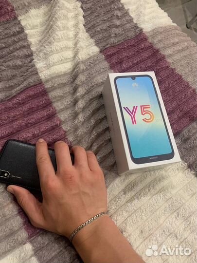 HUAWEI Y5 (2019), 2/32 ГБ