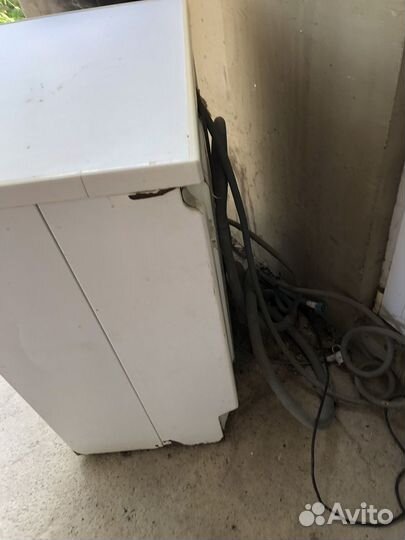 Стиральная машина в рабочем состоянии