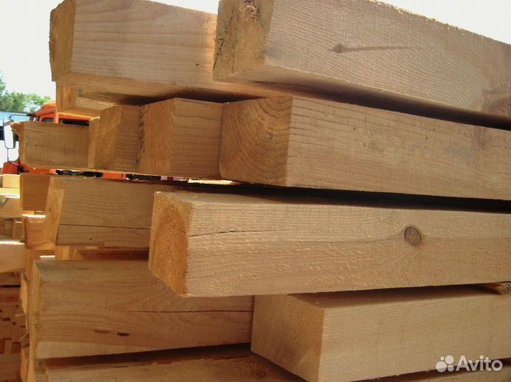 Доставка лиственничного бруса 100x100 мм