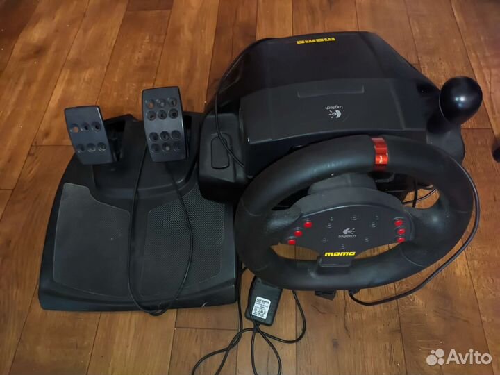 Руль logitech momo racing 900 градусов