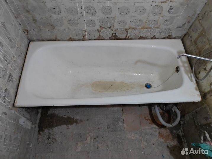 Ванна чугунная