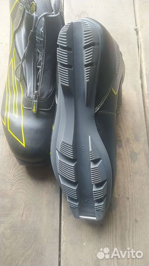 Лыжи беговые с ботинками