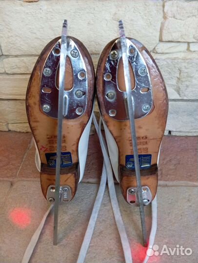 Фигурные коньки wifa 28 L