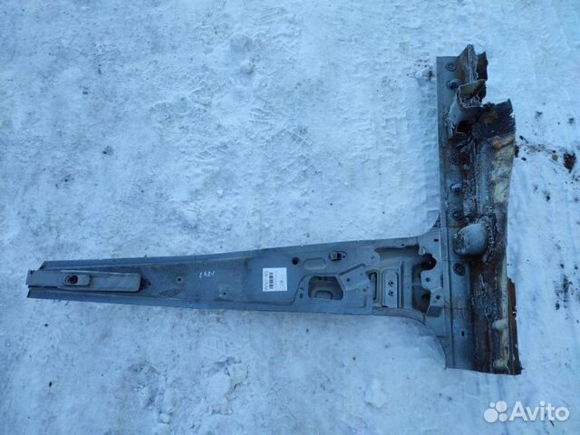 Стойка кузова центральная левая Mitsubishi Pajero