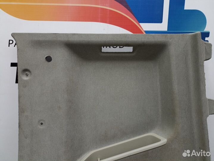 Обшивка салона правая Volvo FH