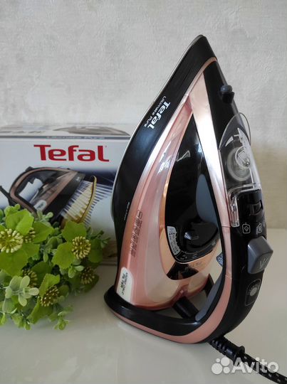 Утюг Tefal Ultimate Pure Micro-calc FV9867E0