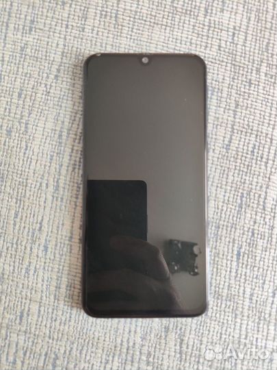 Samsung Galaxy A40, 4/64 ГБ