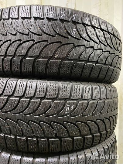 Bridgestone Blizzak LM-80 Evo 225/60 R17 V