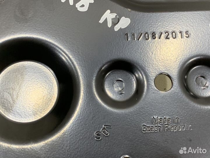 Крепление запасного колеса Audi A7 4G