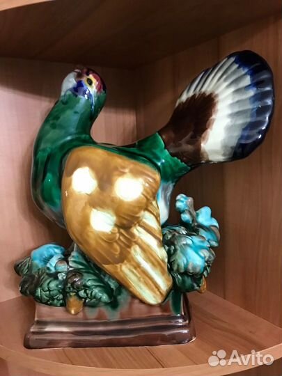 Большая статуэтка 