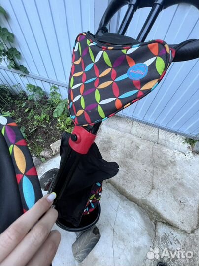 Детский велосипед с ручкой