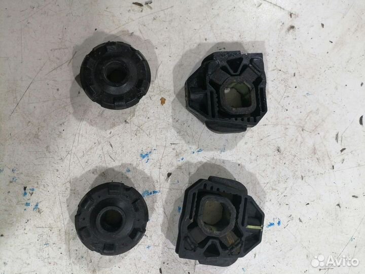 Комплект креплений радиатора (Geely Coolray)