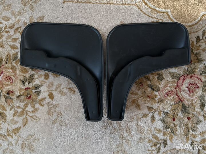 Брызговики volkswagen touareg 2010