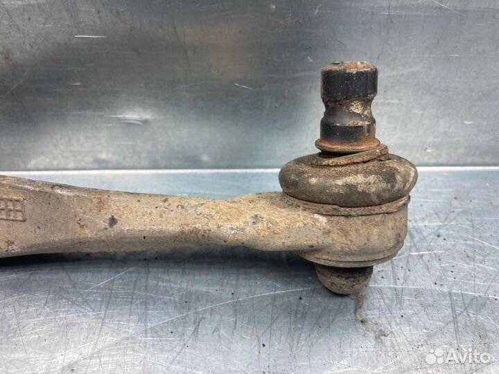 Рычаг передний верхний правый задний Volkswagen