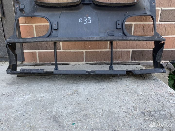 Воздуховод радиатора передний бмв е39