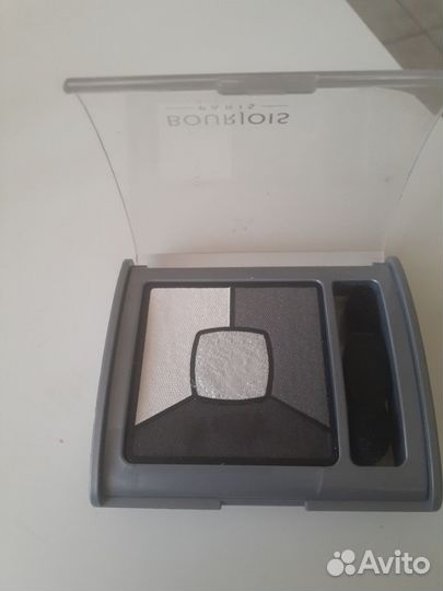 Палетка теней. Румяна и помада