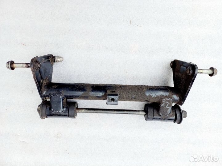 Kawasaki VN1500 Vulcan Fi крепление двигателя