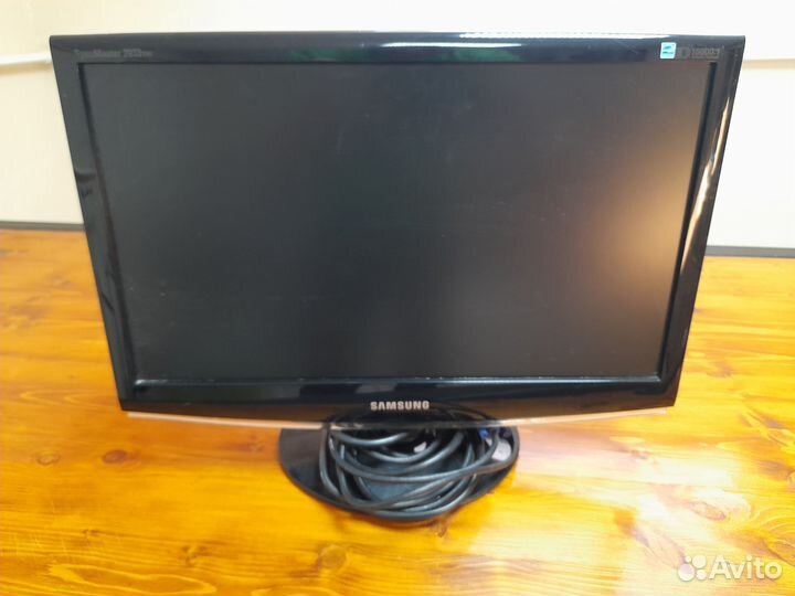 Монитор Samsung 20 дюймов