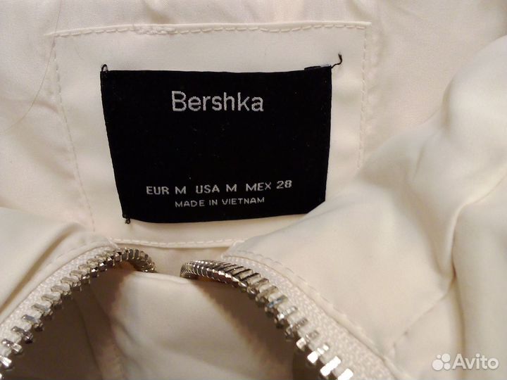 Пуховик женский 44-46 размер Bershka